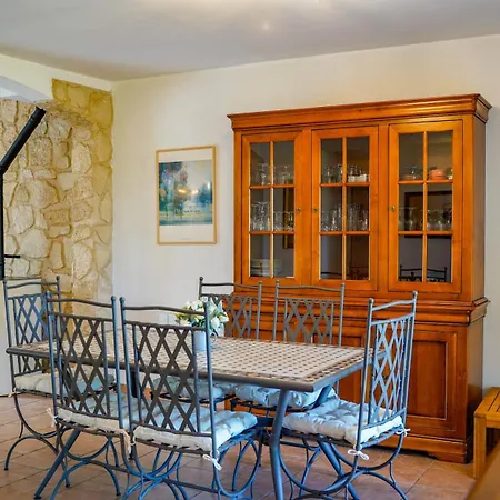 Mon Gineste Villa